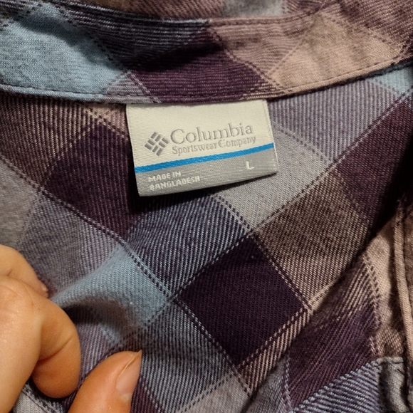 Columbia button up - Picture 2 of 2
